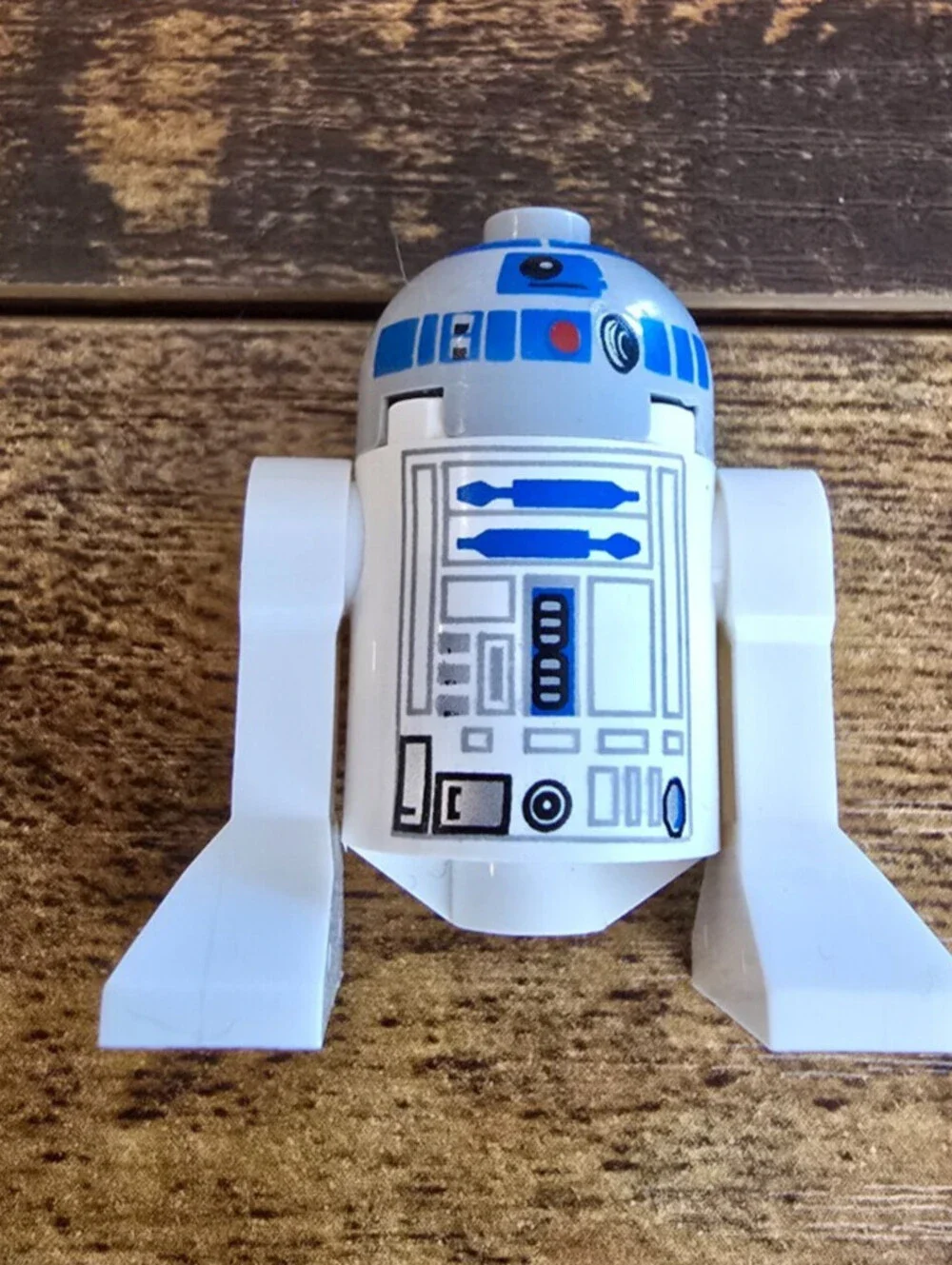 LEGO Star Wars R2-D2 astromech droid